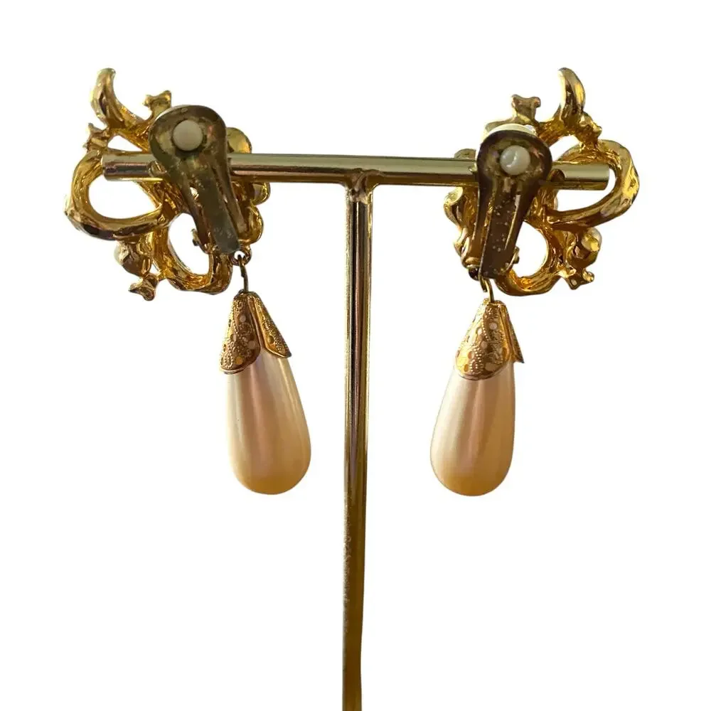 Gorgeous Vintage French designer Clip-on Drop Earrings - 3